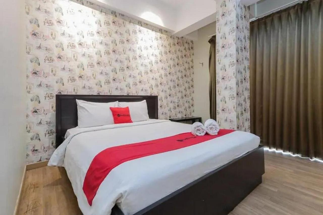 Reddoorz Plus At Riverside Malang Exterior foto
